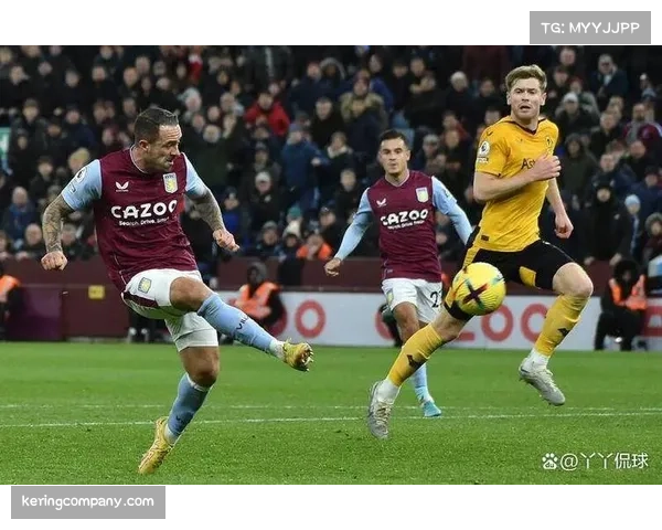 维拉定位球防守出现漏洞 被利兹联任意球直接破门